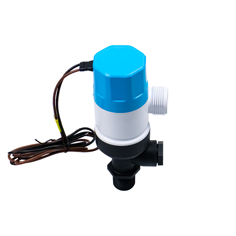 06 Series 800 GPH/1100GPH Baitwell/Livewell Aerator Pump with Straight Intake, 12V DC